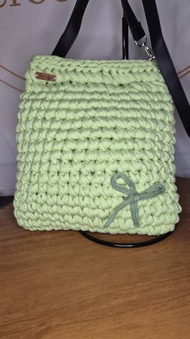 Bolsa Cadernos M Verde em crochê feita à mão
