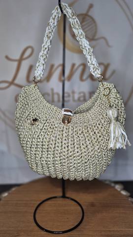 Bolsa Lunna G Dourada em crochê feita à mão