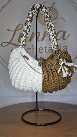 Bolsa Lunna M Cru e Bege em crochê feita à mão